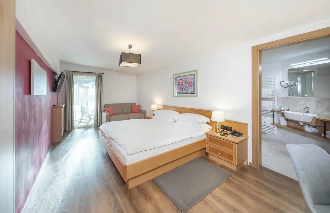 Hotel Rodella-1
