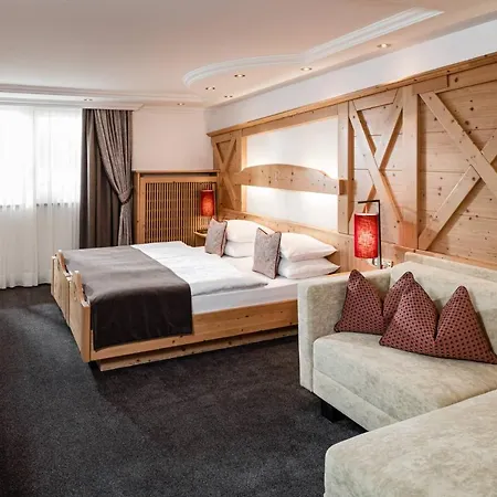 Hotel Alpenroyal - The Leading Hotels Of The World-3